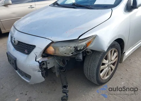 2010 Toyota Corolla S из США, поврежденный, VIN 1NXBU4EE8AZ275324